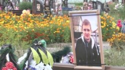 Перекресток: самоубийство, дедовщина или случайность – мать расследует гибель сына-срочника